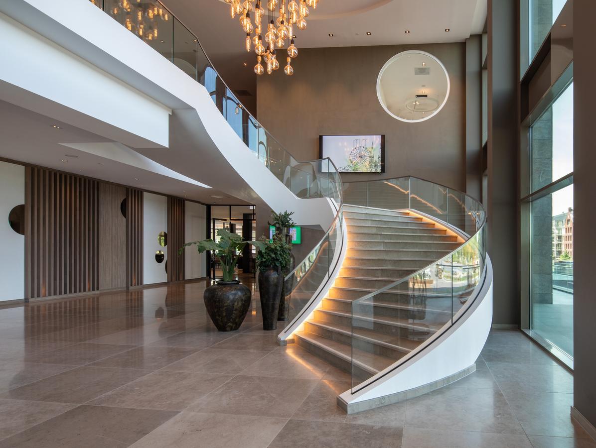 Van Der Valk Hotel ติลเบิร์ก ภายนอก รูปภาพ