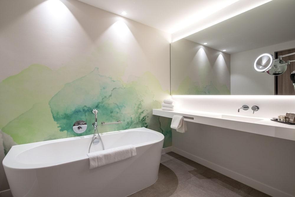 Van Der Valk Hotel ติลเบิร์ก ภายนอก รูปภาพ